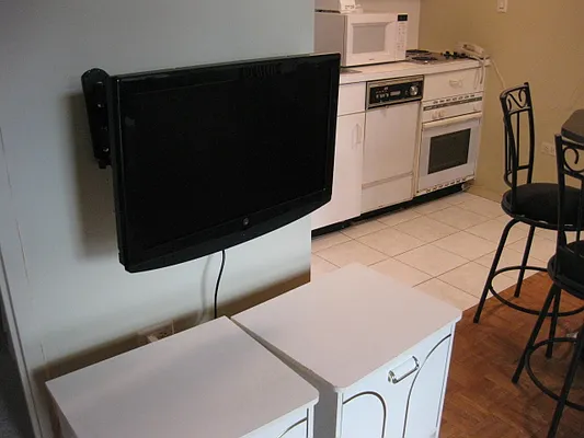 Rented by Elinor Taasa, LREB | media 4