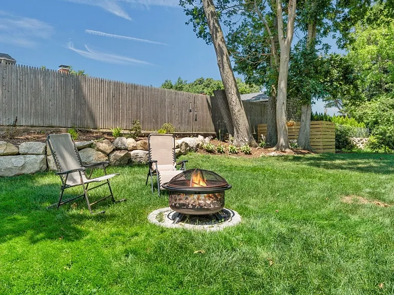 44 Dion Ave — Photo 37