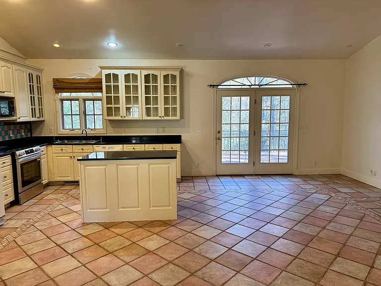 11200 Centaur Rd — Photo 10