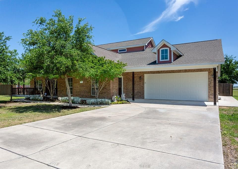 1st image of 204 San Jacinto Dr
