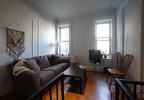 2nd image of 967 Bergen St #1F