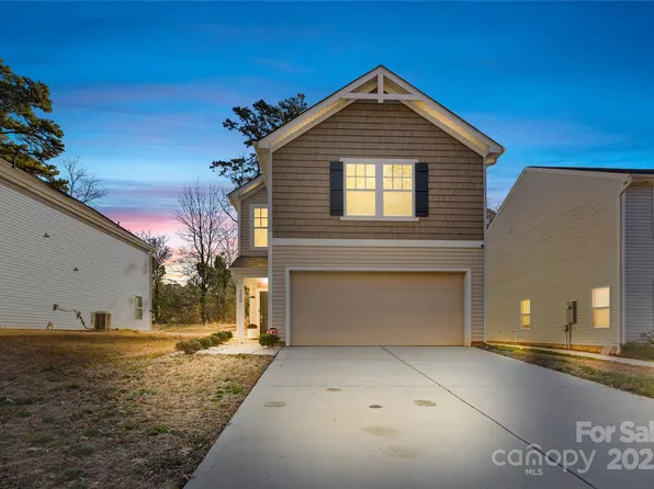 3220 Capitol Dr, Charlotte, NC 28208