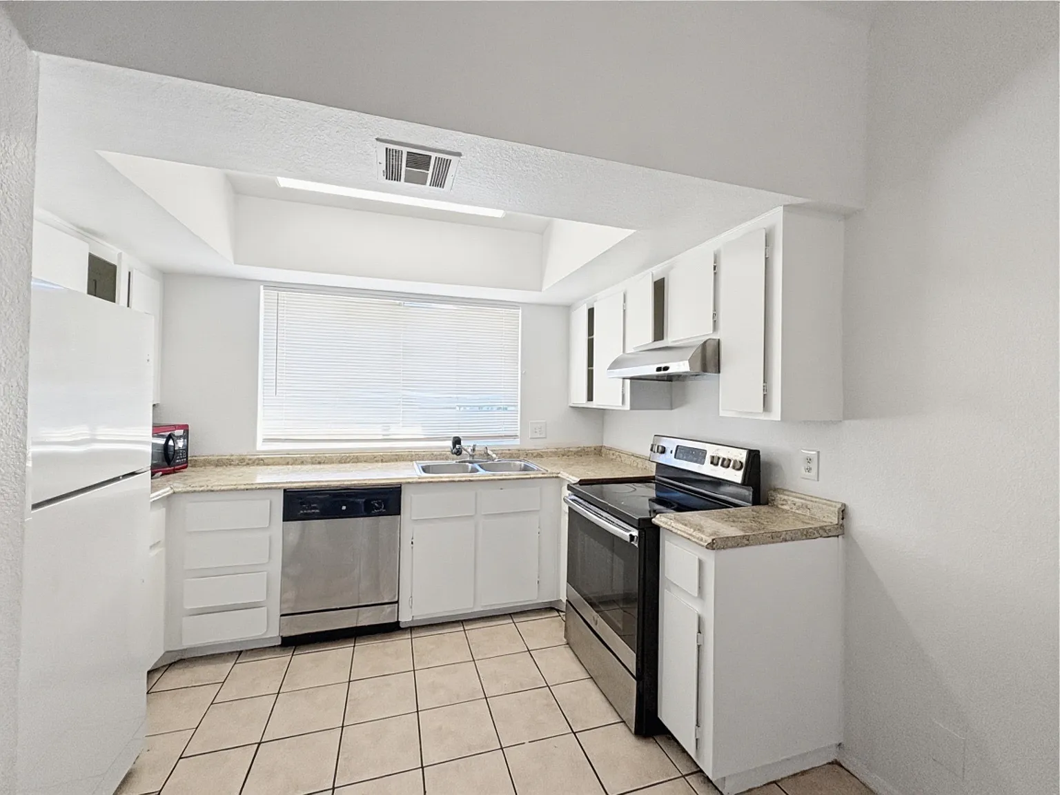 2 bed, 807 sqft, $1,099 — Photo 4