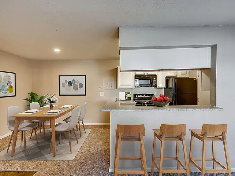 Sienna at Cherry Creek Apartments — Photo 2