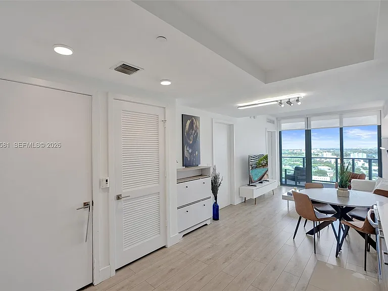 121 NE 34th St #2310 — Photo 7