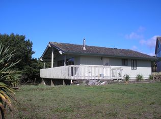2010 NW Oceania Pl, Waldport, OR 97394