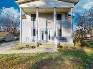 106 Lawndale Ave, Bartonville, IL