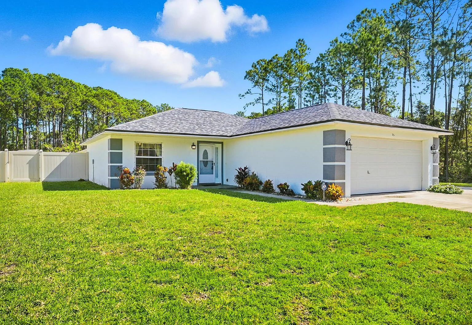3 bed, 2.0 bath, 2163 sqft, $1,800 — Photo 2