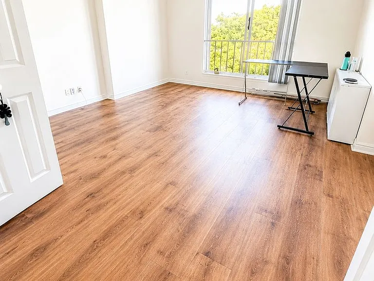 33 Pond Ave #913 — Photo 9