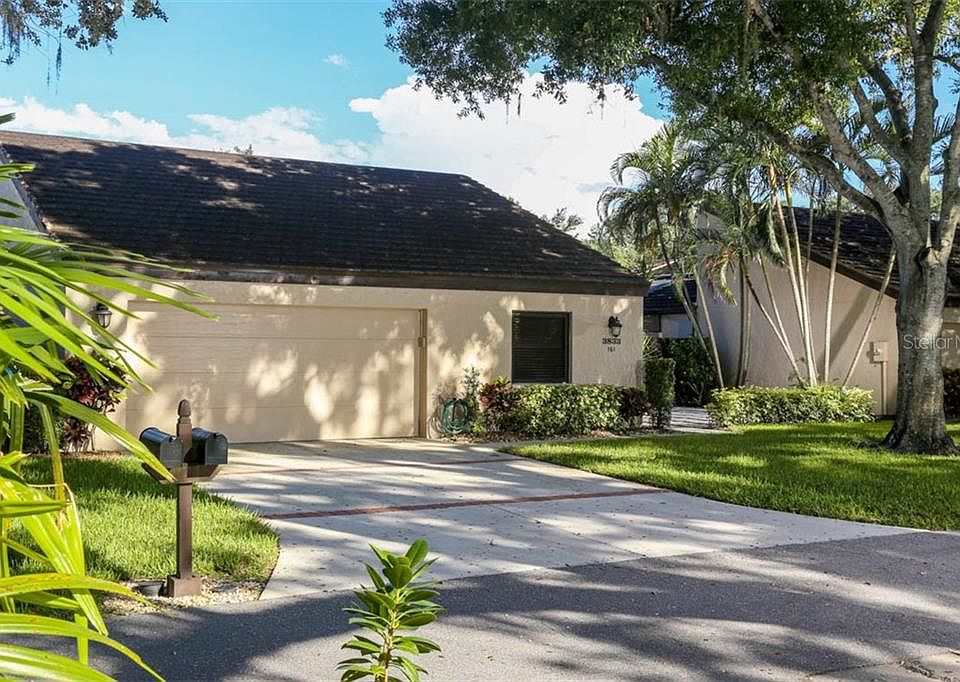 1st image of 3833 Glen Oaks Manor Dr