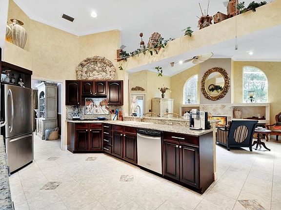 5th image of 2651 Shingle Creek Ct