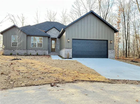 4 Arthur Cir, Bella Vista, AR 72715