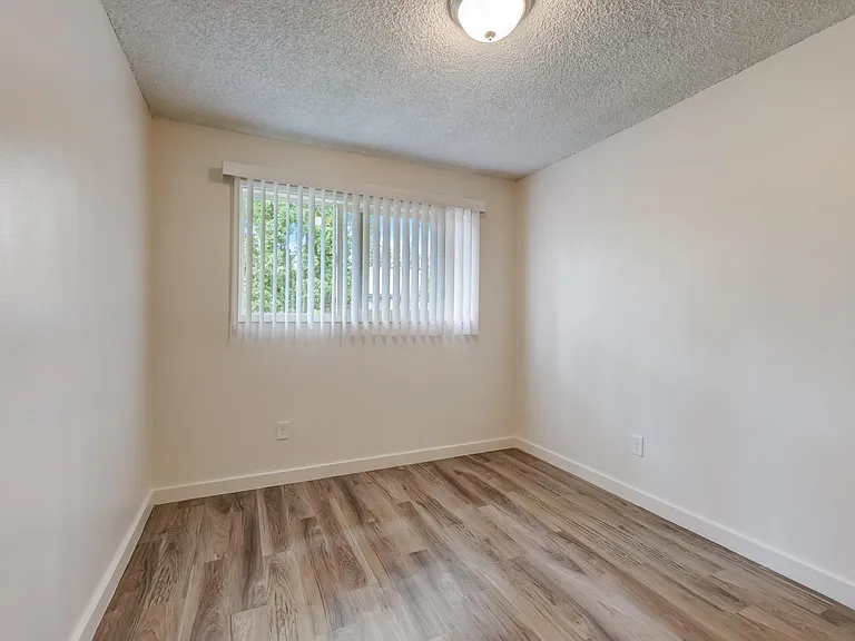 Icon Beaverton — Photo 13