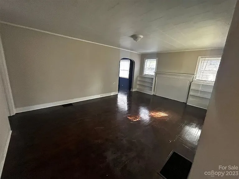 2517 Crispin Ave — Photo 7