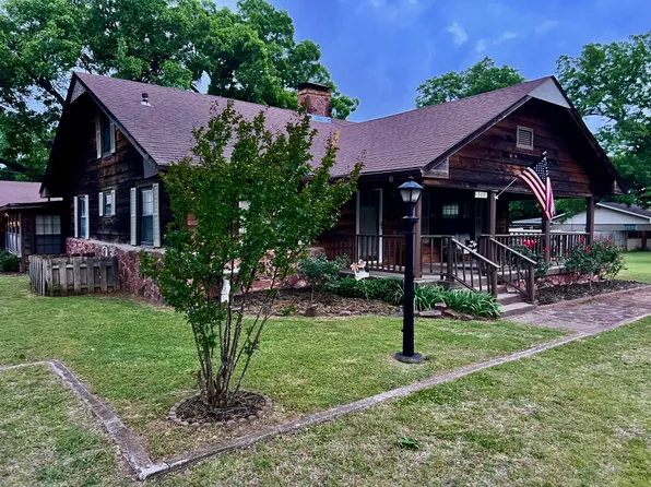 909 S 4th St, Davis, OK 73030