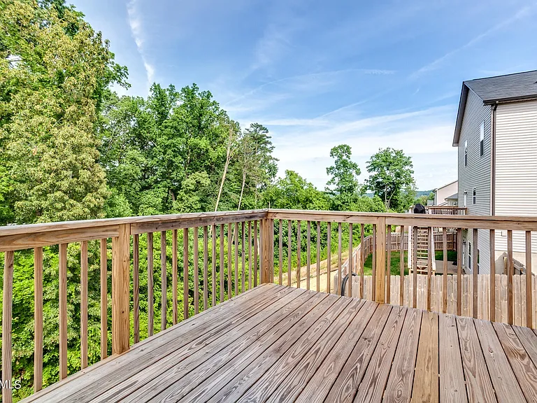 7936 Poplar Grove Ln — Photo 37