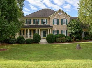 6811 Buckley Dr, Summerfield, NC 27358