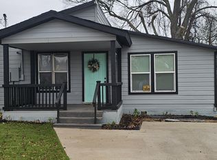 715 Sabine St, Brenham, TX 77833