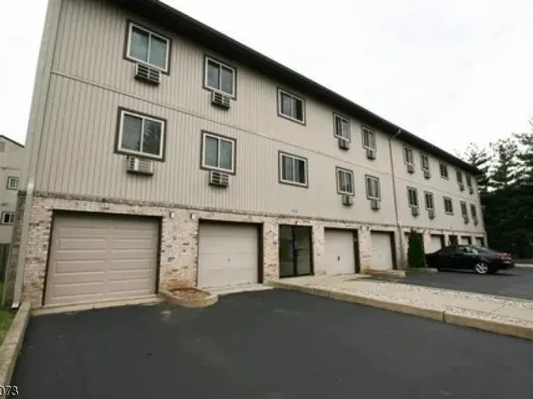 102 Harrison St #A4, Belleville Twp., NJ 07109