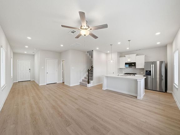 7th image of this home