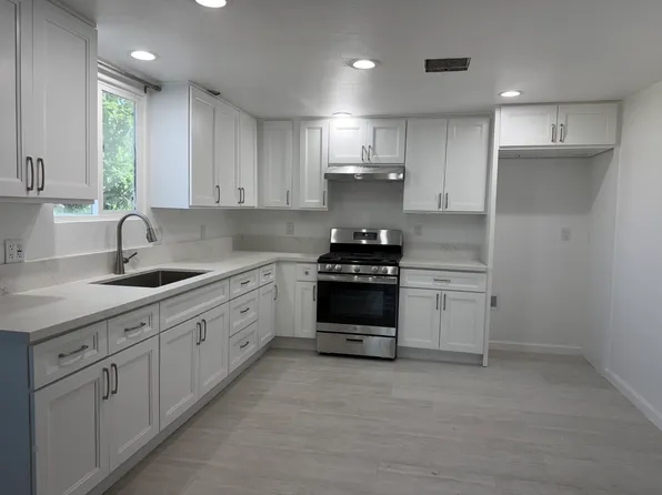 730 W Citrus St, Colton, CA 92324