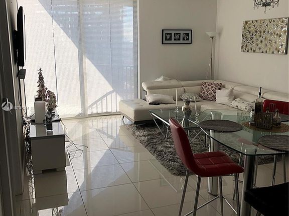 2nd image of 5252 NW Paseo Blvd #807