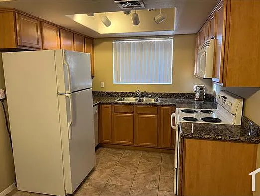 7200 Pirates Cove Rd #1071 — Photo 1