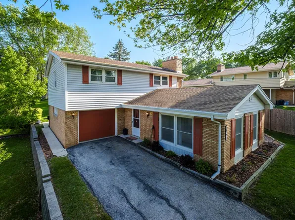 10445 W Concordia AVENUE, Wauwatosa, WI 53222