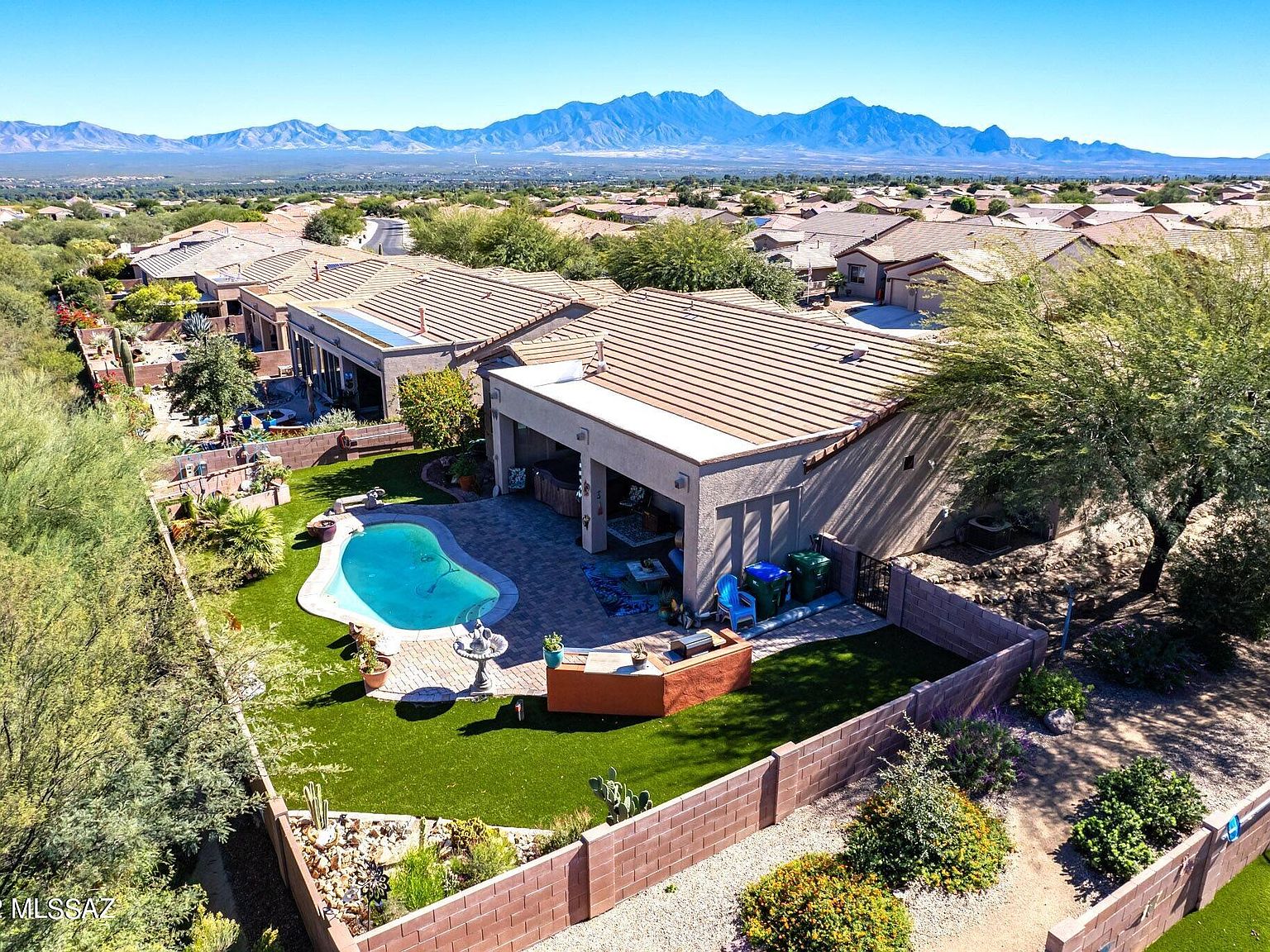 1042 W Bosch Dr, Green Valley, AZ 85614 Zillow