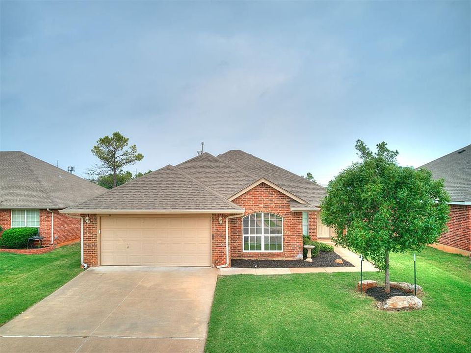 1st image of 2109 Bradford Way