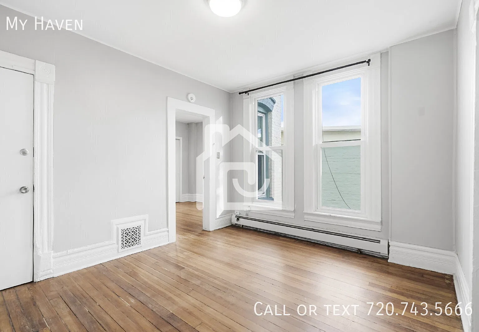 Charming 1BR in Denver's Whittier Neighborhood Steps from City Park — Photo 3