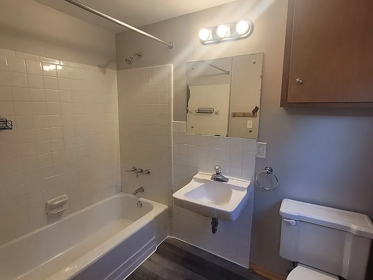 3281 Oak St #3281 — Photo 10