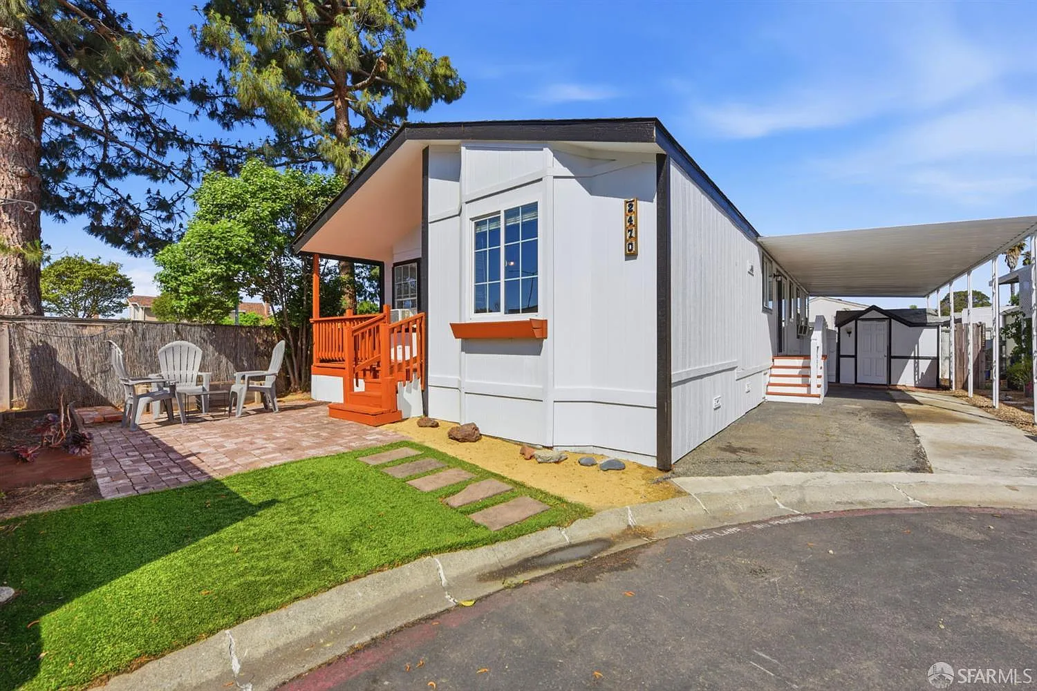 2470 Bourbon Dr photo 1