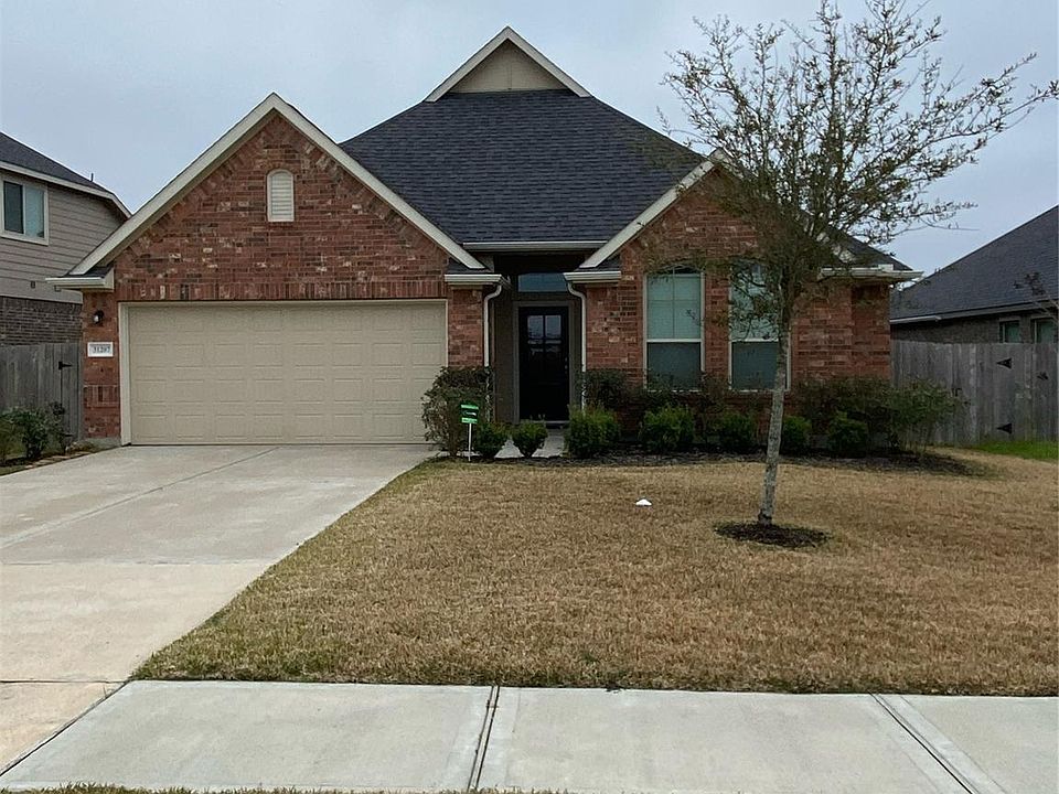 1st image of 31207 White Cypress Ln