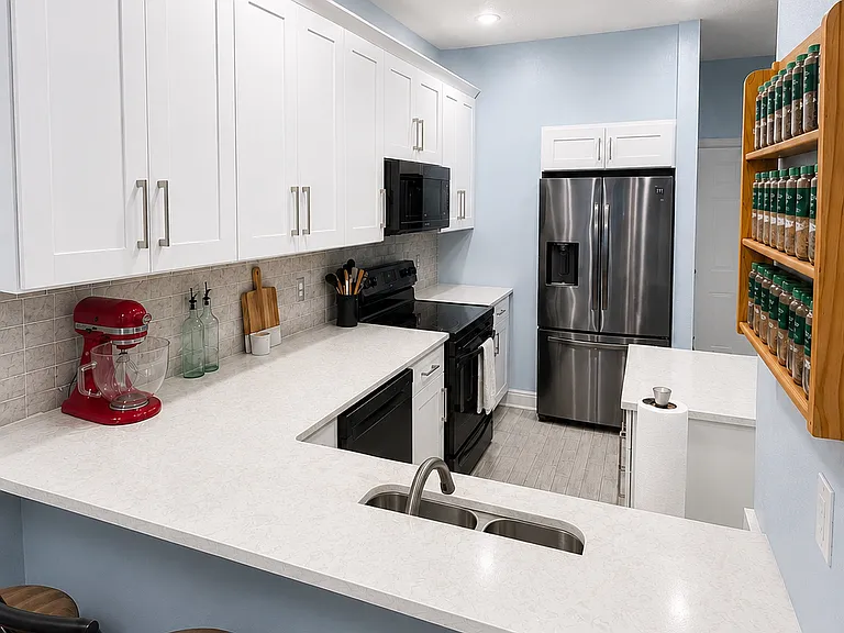 1050 Starkey Rd #104 — Photo 4