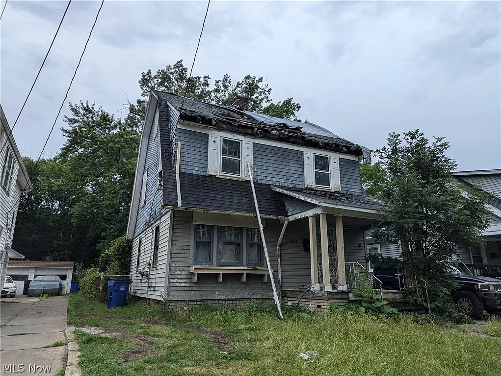 964 E 143rd St photo 1