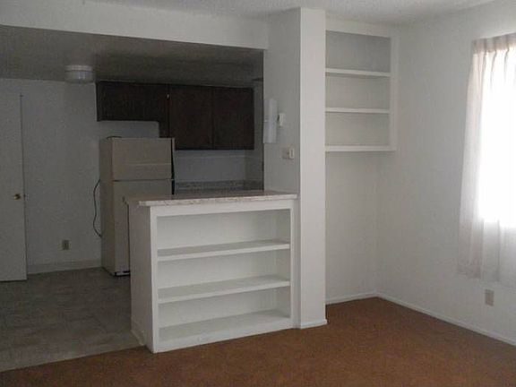 Living room & Kitchen