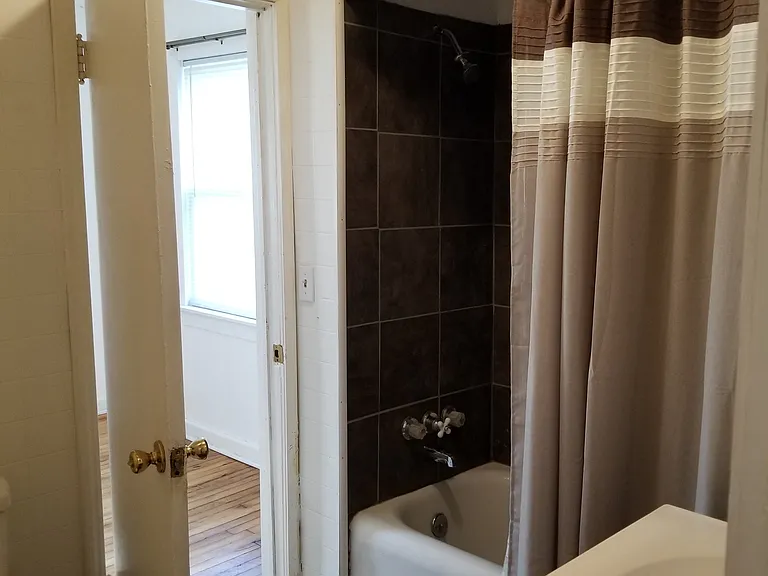 630 1/2 S Huttig Ave — Photo 5