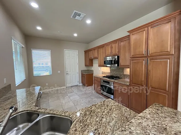 81682 Avenida Alturas — Photo 7