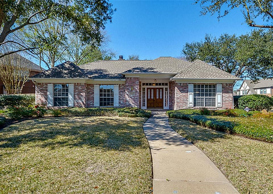 1st image of 15906 Moonlight Creek Ct
