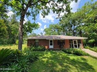 15 Big Earl Rd, Wiggins, MS 39577