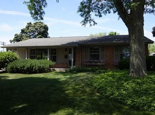 710 Echo Ln, Racine, WI 53406