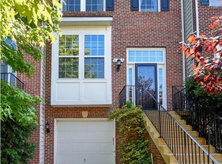 4205 Kerrigan Ln, Fairfax, VA 22030