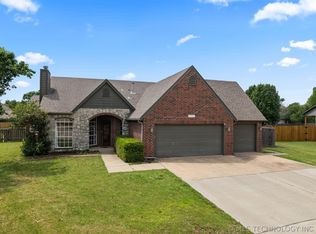12712 E 89th St N, Owasso, OK 74055