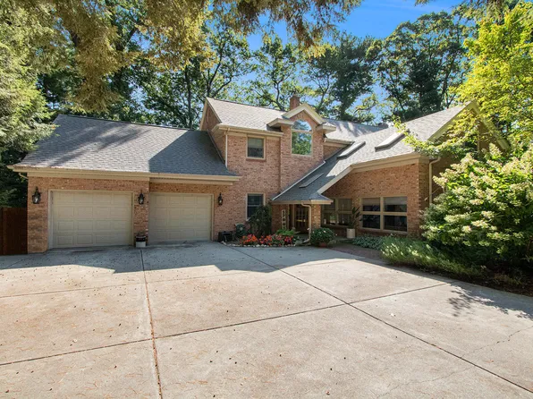 2837 Washington Ave, Saint Joseph, MI 49085