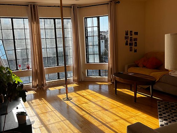 5th image of 2290 19th Ave #1