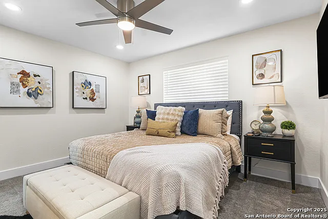 1021 S Hackberry #202 — Photo 11
