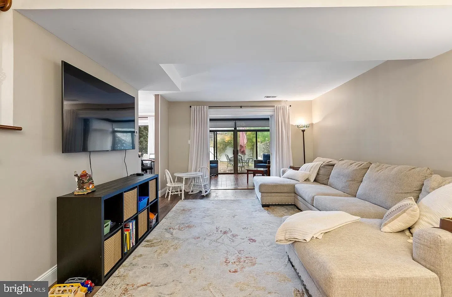 3 bed, 2.5 bath, 1786 sqft, $3,200 — Photo 4