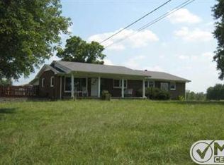 1356 Turnpike Rd, Summertown, TN 38483