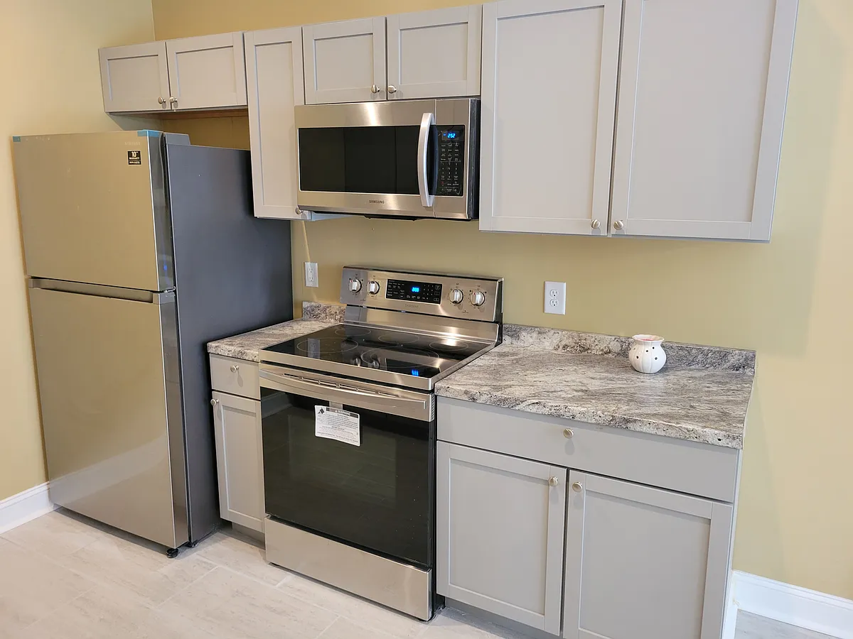 Building Photo - 235 Community Rd #B